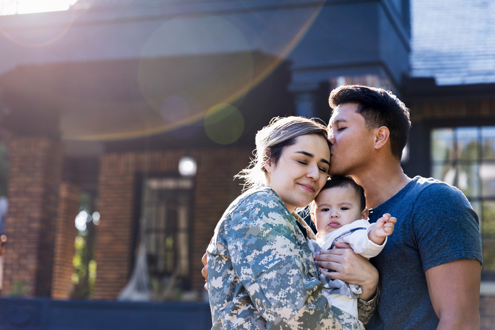 veteran-military-family-istock